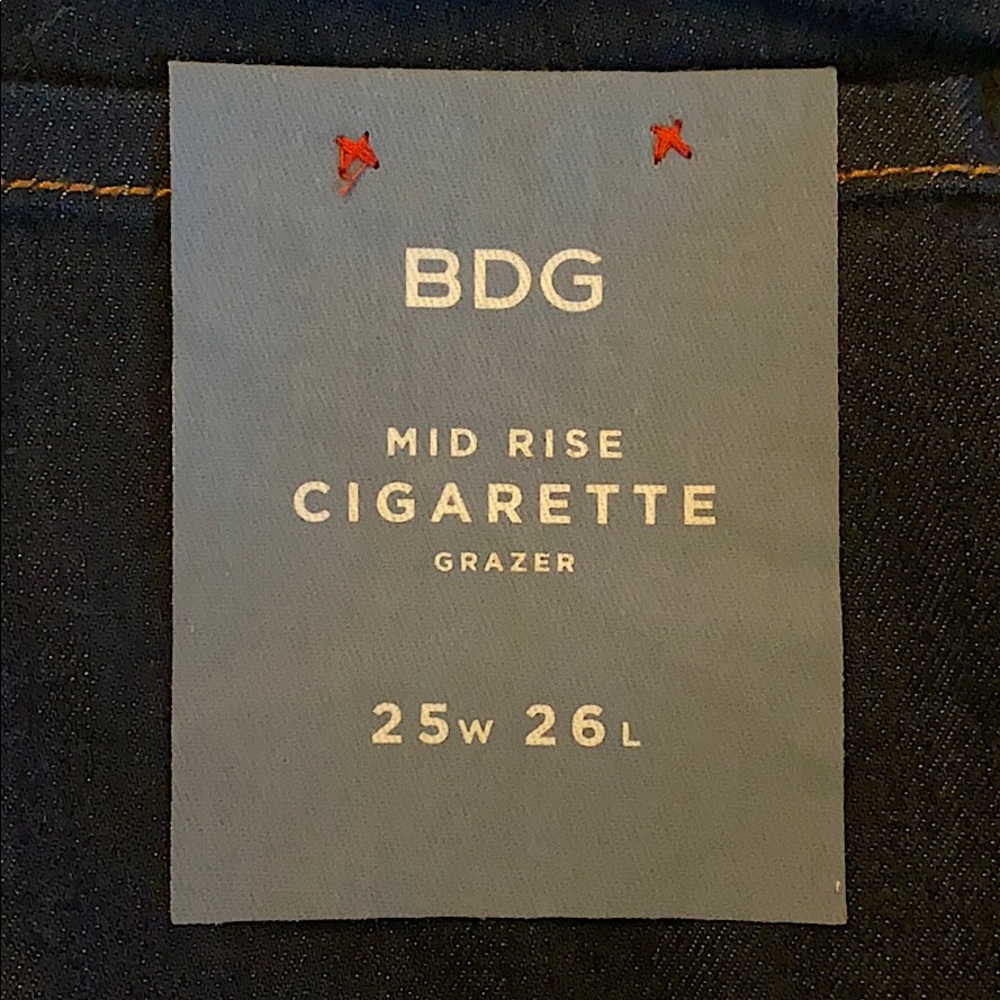 BDG Cigarette Grazer Jeans - Picture 7 of 7
